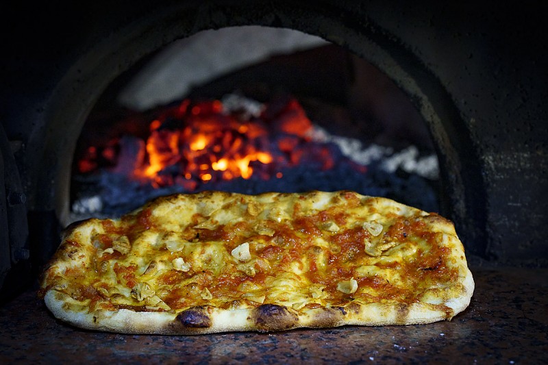 Coca pizza marinara
